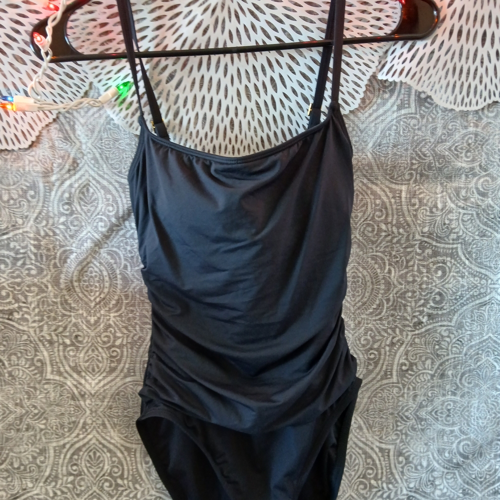 La Blanca Black One-Piece Swimsuit Classic Swimwear